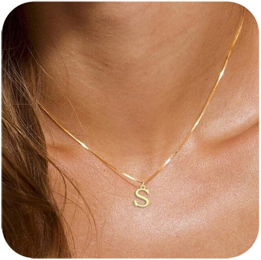 14k Gold Initial Pendants: A Personalized Gift Idea