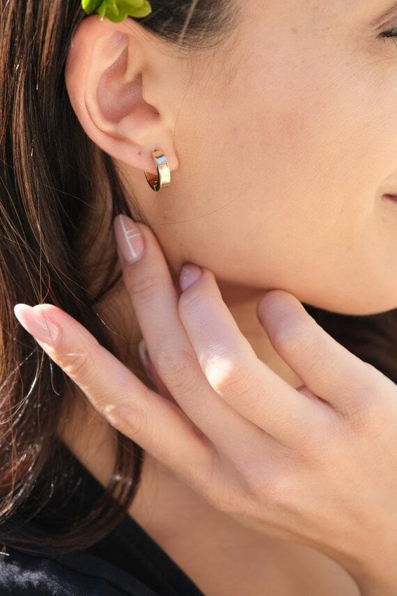 Why 14k Gold Hoop Earrings Are a Must-Have for Every Woman