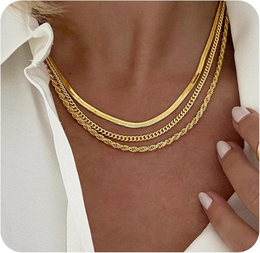 How to Layer 14k Gold Necklaces for a Chic Look