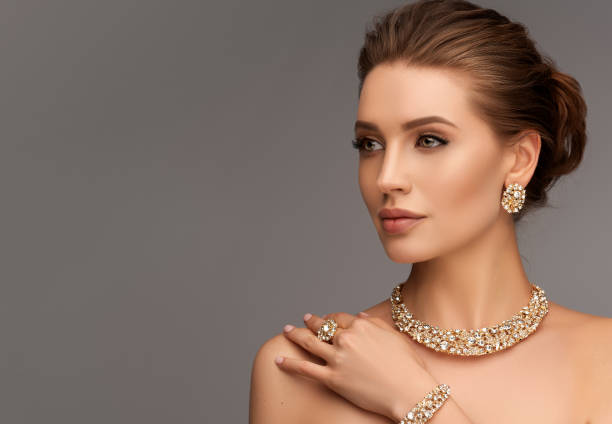 Who Buys Gold Jewelry? Exploring the Market and Why You Should Invest